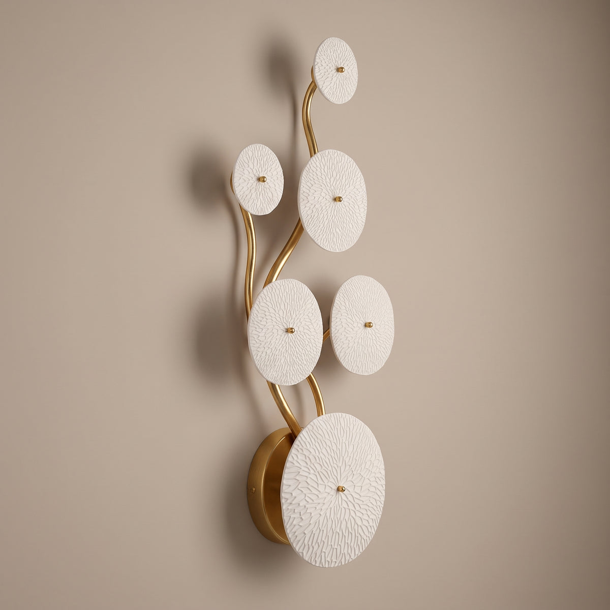Petala sconce ceramic detail