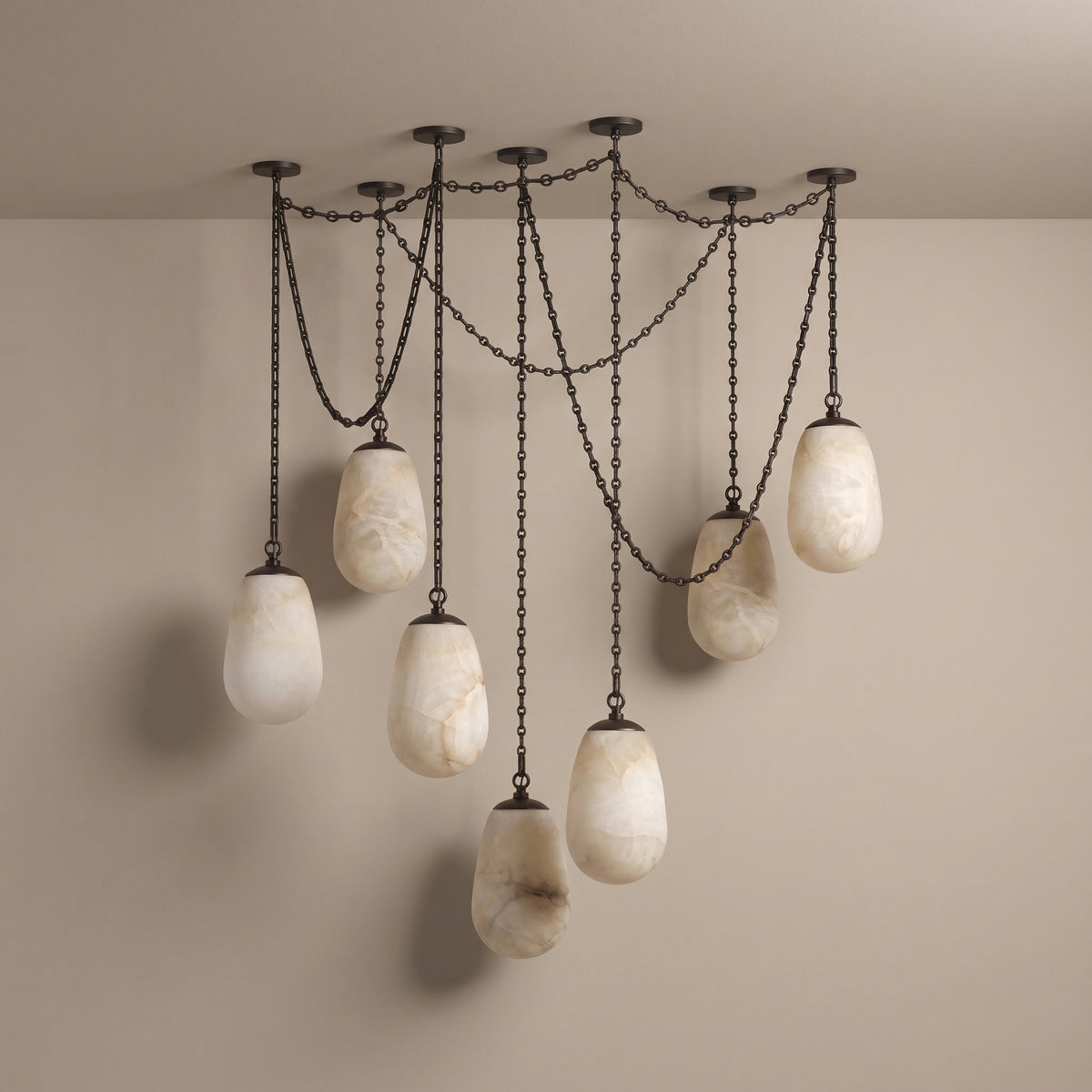Chainette chandelier light off