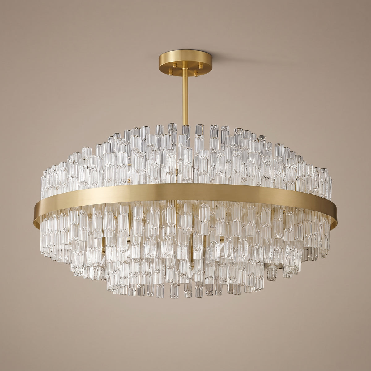 Cascata chandelier light off