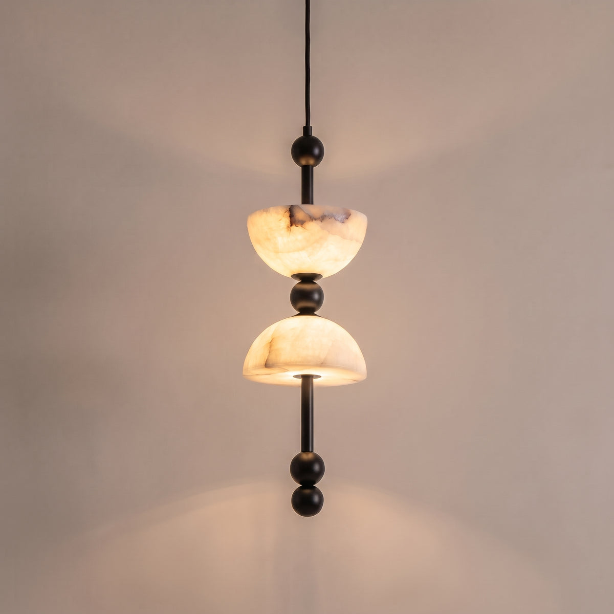 Perle stacked alabaster pendant Black