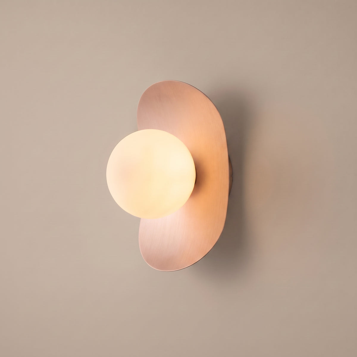 Galet opal globe pebble wall sconce - Rose Gold