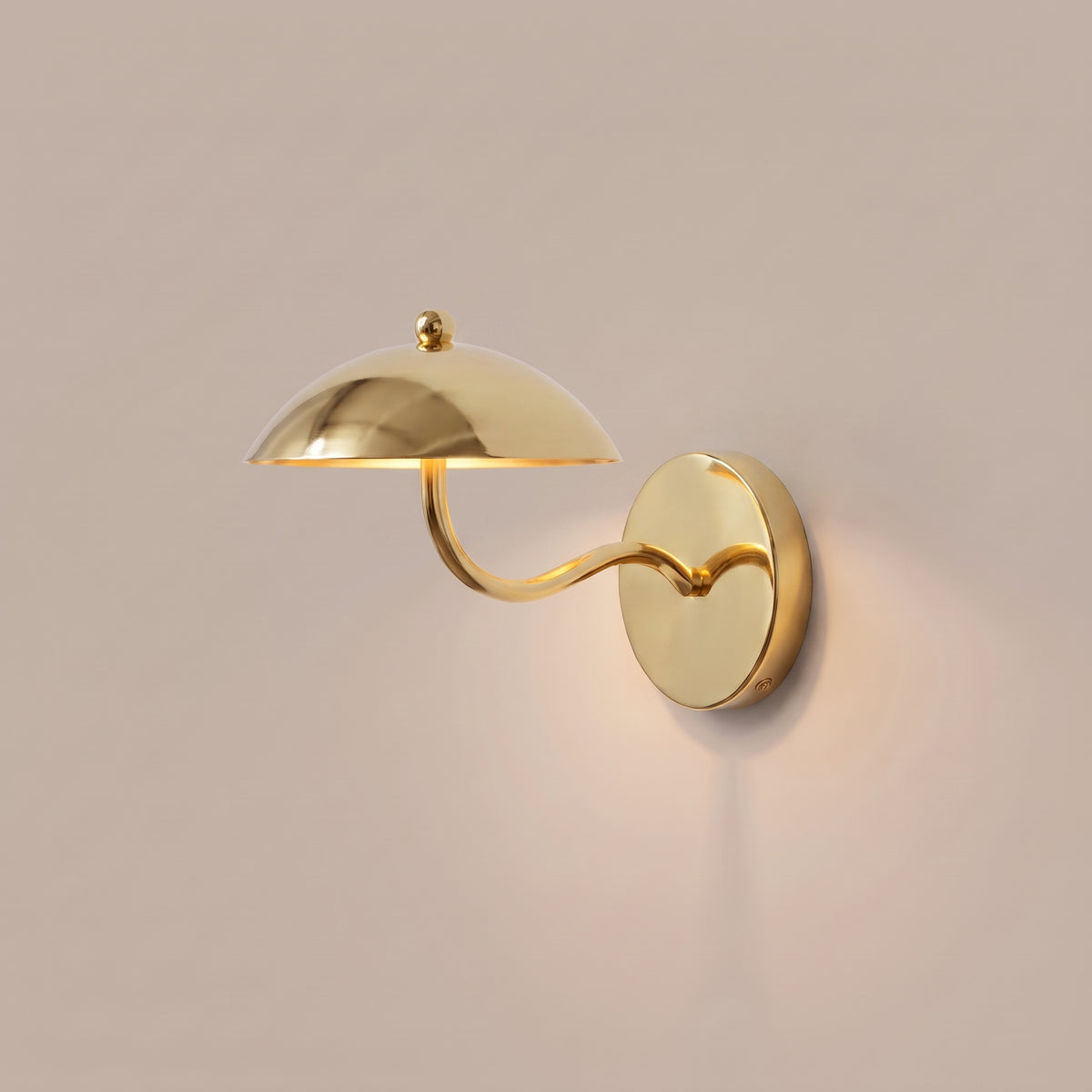 Onde half-dome LED wall sconce - Polished Brass
