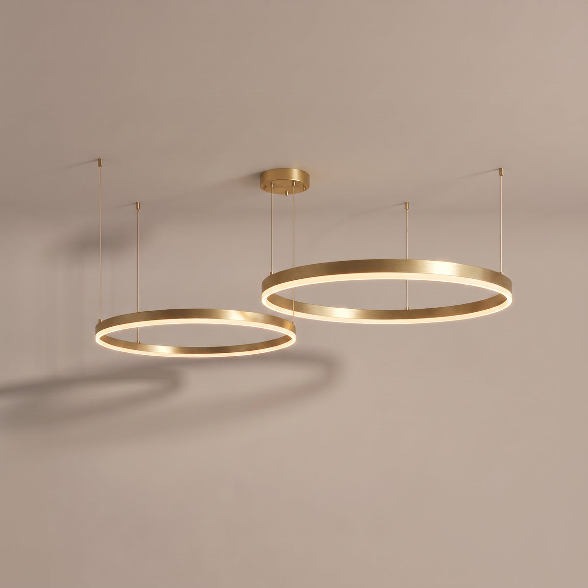 Orbites multi-ring LED pendant light - Gold