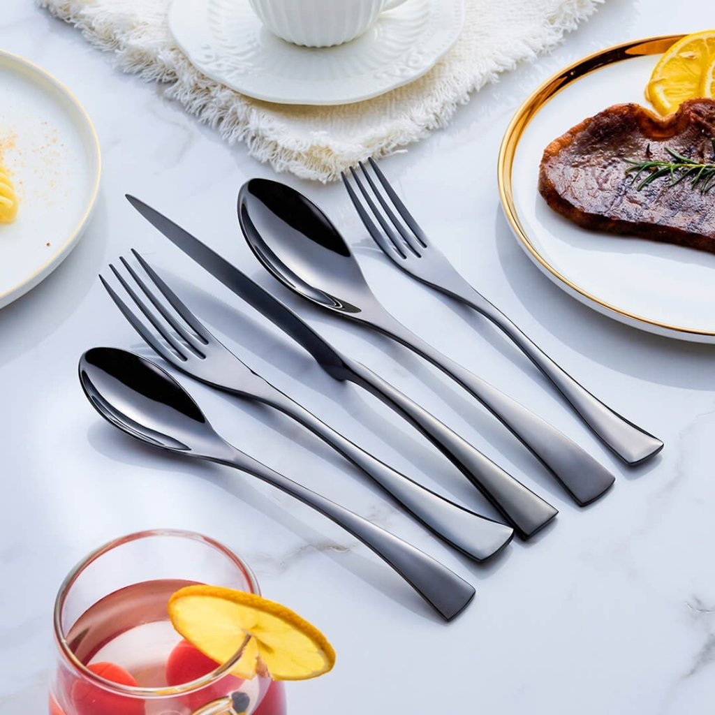 Elegant Jet Black Silverware Set with Hand-Forged Stainless Steel for Timeless Dining Experience
